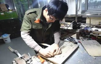 威虎山益智玩具有限责任公司的“魔法师”